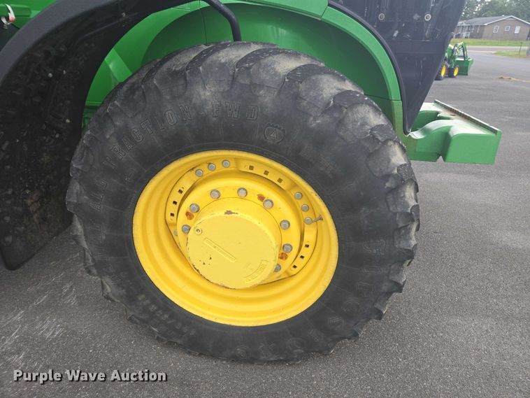 image for item DU7918 2012 John Deere 7230R MFWD tractor