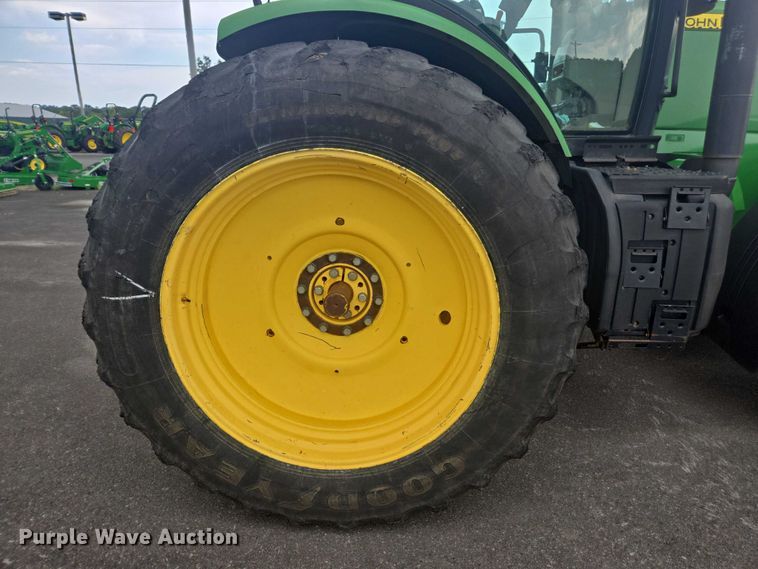 image for item DU7918 2012 John Deere 7230R MFWD tractor