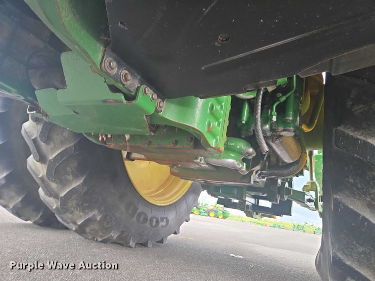 image for item DU7918 2012 John Deere 7230R MFWD tractor