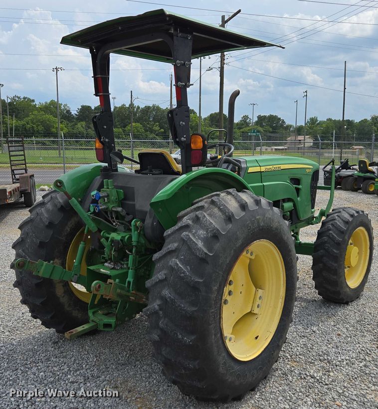 image for item DU7919 2013 John Deere 5101E MFWD tractor