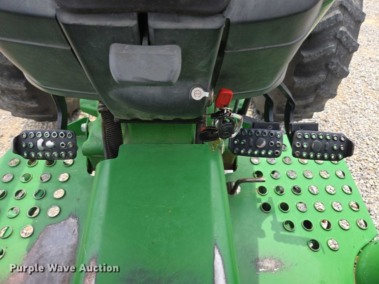image for item DU7919 2013 John Deere 5101E MFWD tractor
