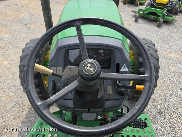 image for item DU7919 2013 John Deere 5101E MFWD tractor