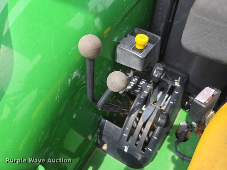 image for item DU7919 2013 John Deere 5101E MFWD tractor