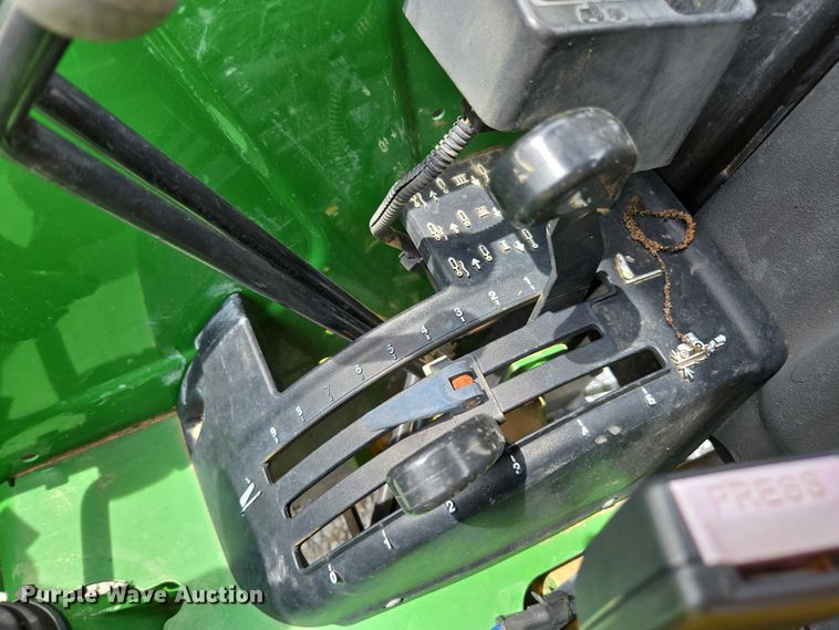 image for item DU7919 2013 John Deere 5101E MFWD tractor