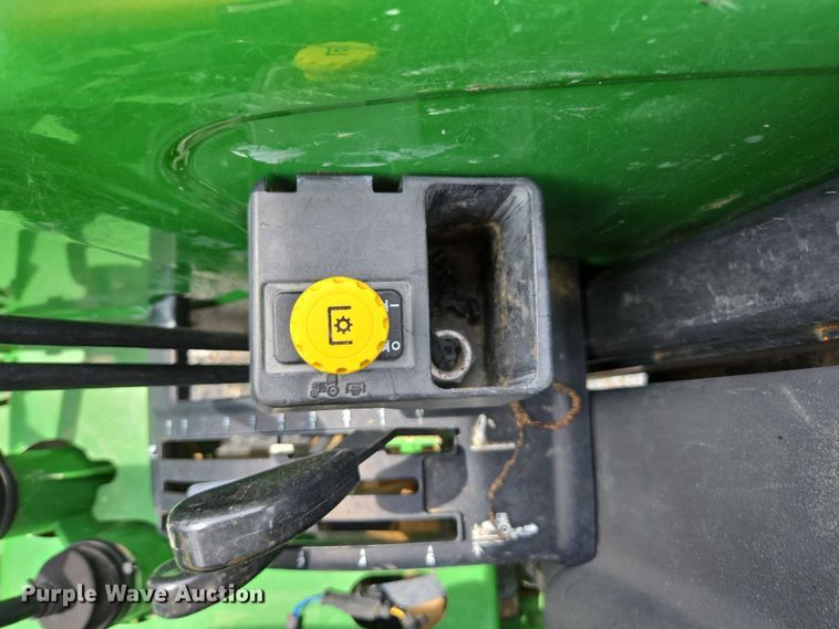 image for item DU7919 2013 John Deere 5101E MFWD tractor