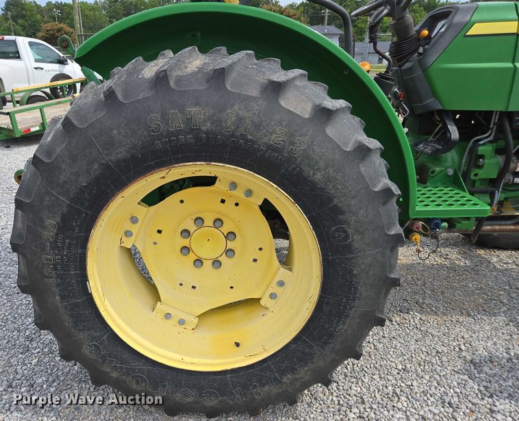 image for item DU7919 2013 John Deere 5101E MFWD tractor