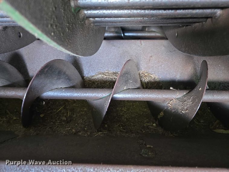 image for item DU7921 2014 John Deere S690 RWA combine