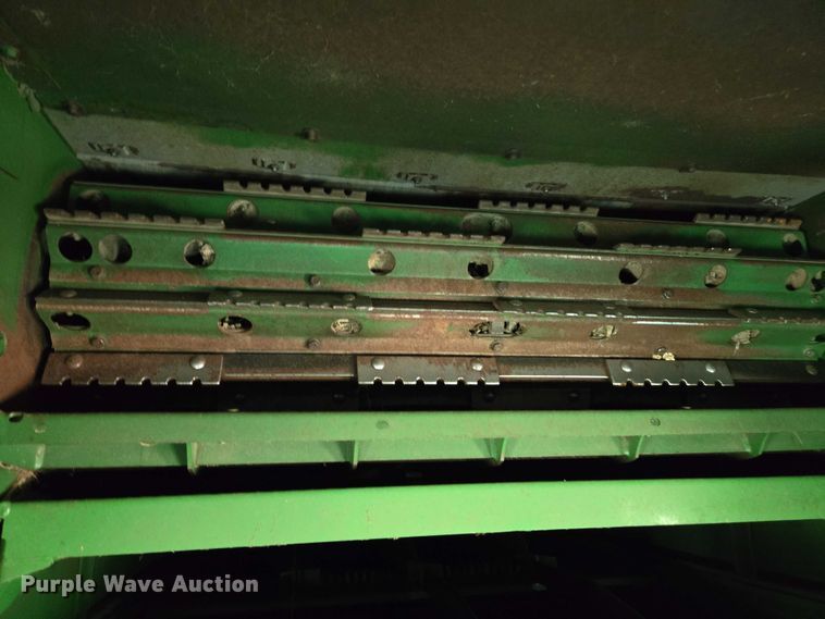 image for item DU7921 2014 John Deere S690 RWA combine