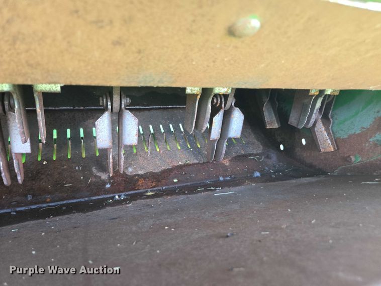 image for item DU7921 2014 John Deere S690 RWA combine