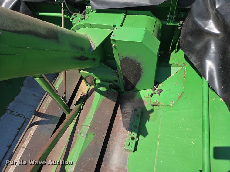 image for item DU7921 2014 John Deere S690 RWA combine