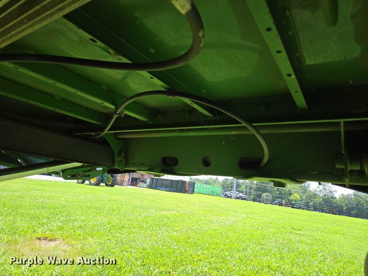 image for item DU7921 2014 John Deere S690 RWA combine