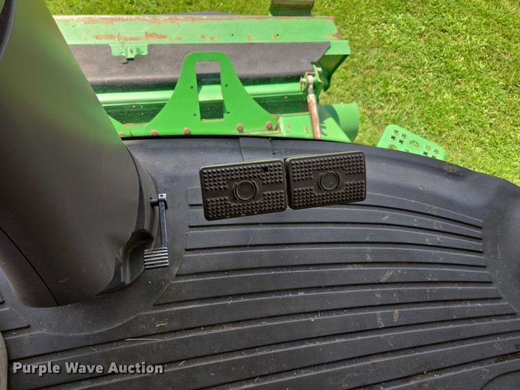 image for item DU7921 2014 John Deere S690 RWA combine