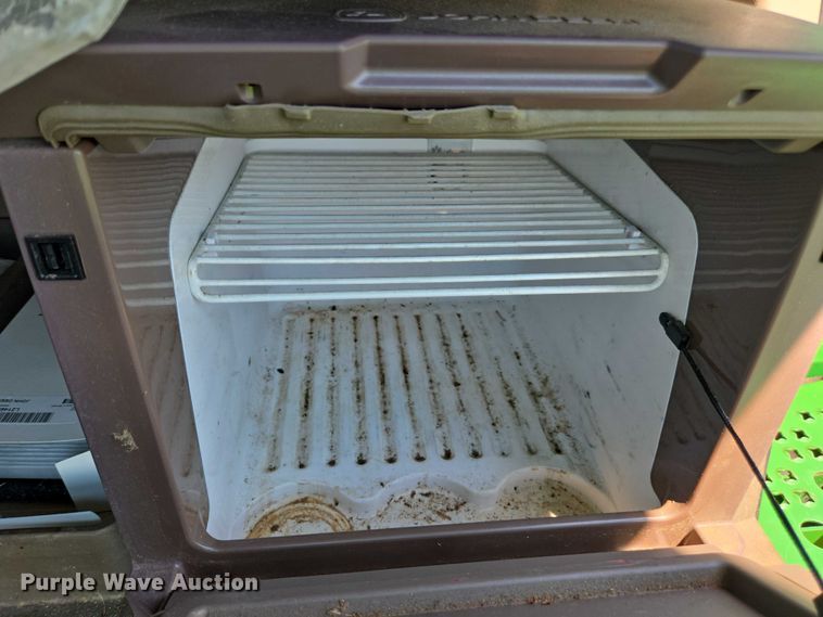 image for item DU7921 2014 John Deere S690 RWA combine