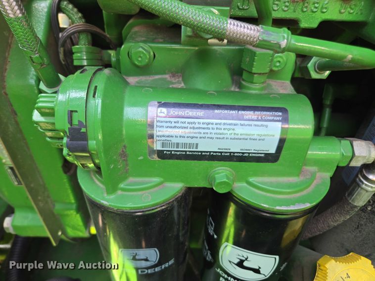 image for item DU7921 2014 John Deere S690 RWA combine