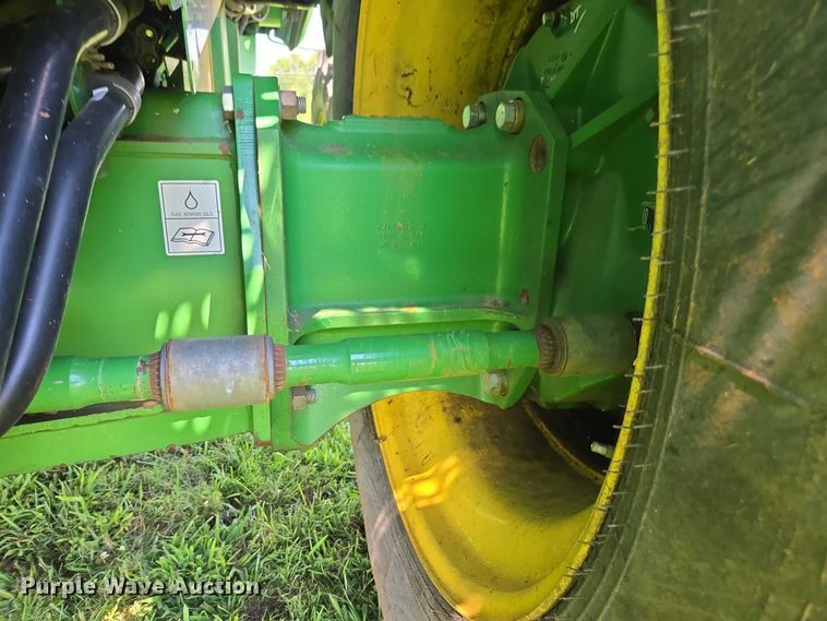 image for item DU7921 2014 John Deere S690 RWA combine