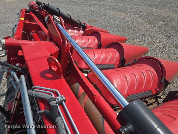 image for item DU7924 2018 Case IH 4412F corn head