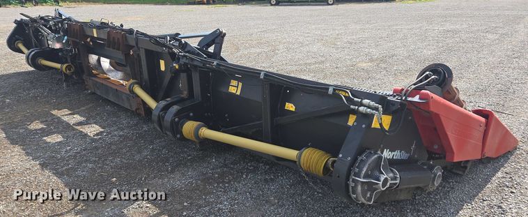 image for item DU7925 2010 Geringhoff NorthStar corn head