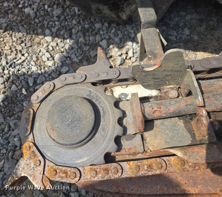 image for item DU7925 2010 Geringhoff NorthStar corn head