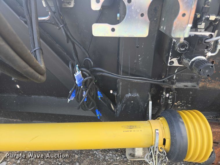 image for item DU7925 2010 Geringhoff NorthStar corn head