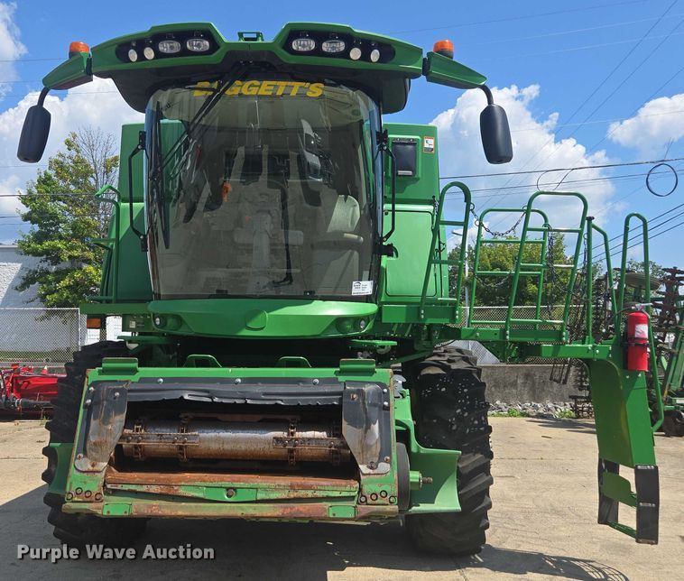image for item DU7941 2019 John Deere S780 RWA combine