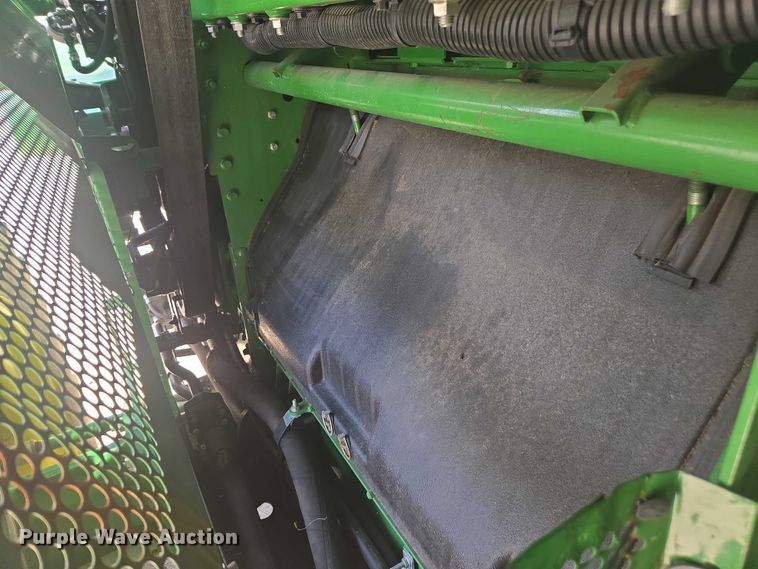image for item DU7941 2019 John Deere S780 RWA combine