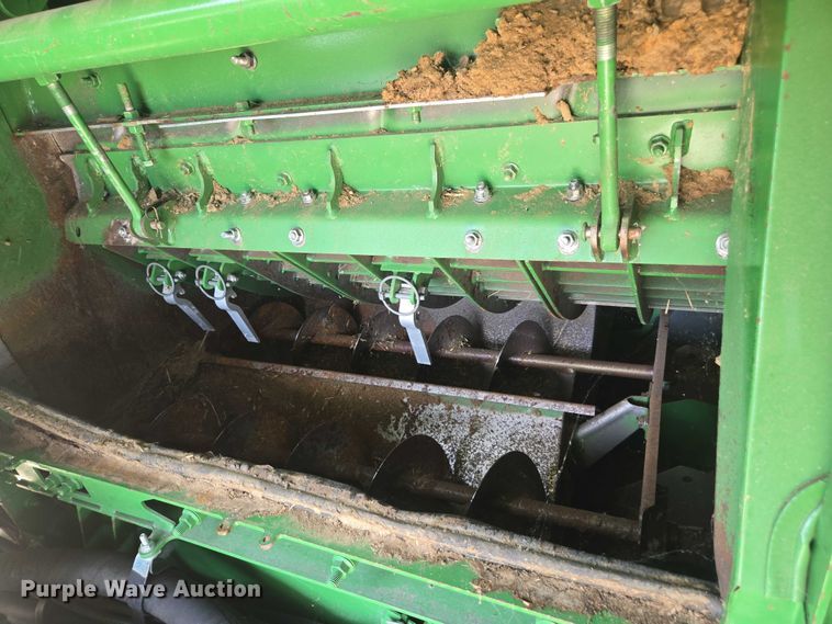 image for item DU7941 2019 John Deere S780 RWA combine