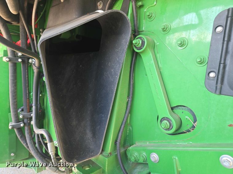 image for item DU7941 2019 John Deere S780 RWA combine