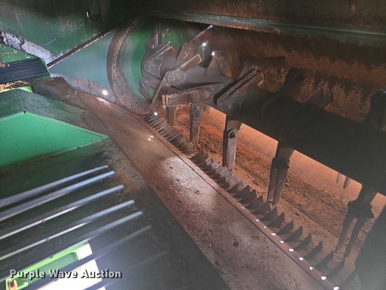 image for item DU7941 2019 John Deere S780 RWA combine