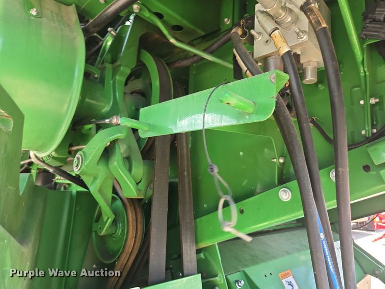 image for item DU7941 2019 John Deere S780 RWA combine