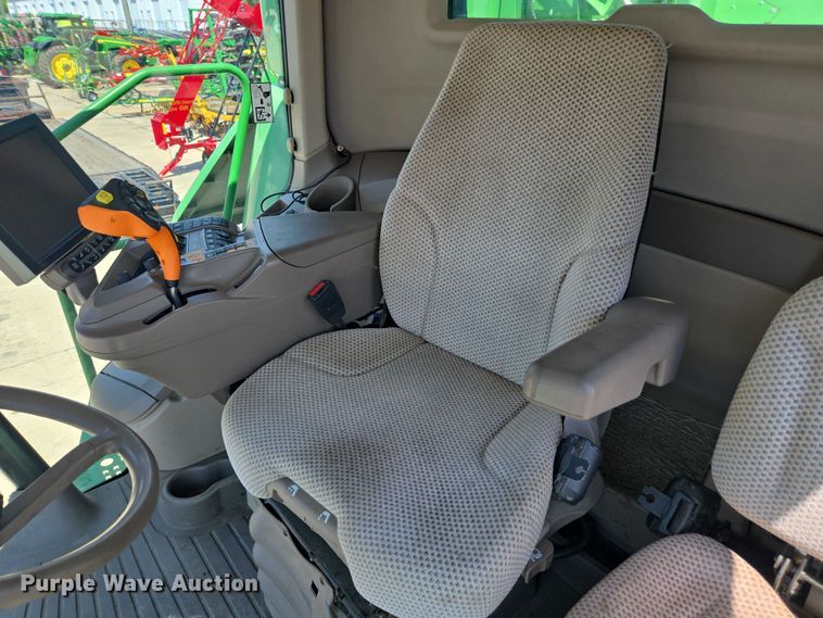 image for item DU7941 2019 John Deere S780 RWA combine