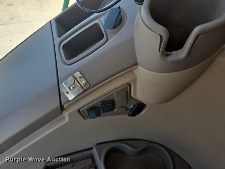 image for item DU7941 2019 John Deere S780 RWA combine