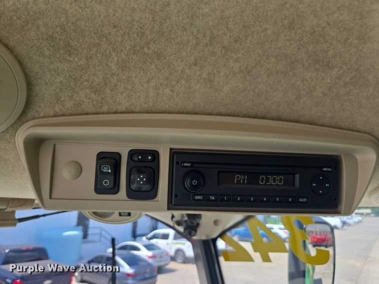 image for item DU7941 2019 John Deere S780 RWA combine