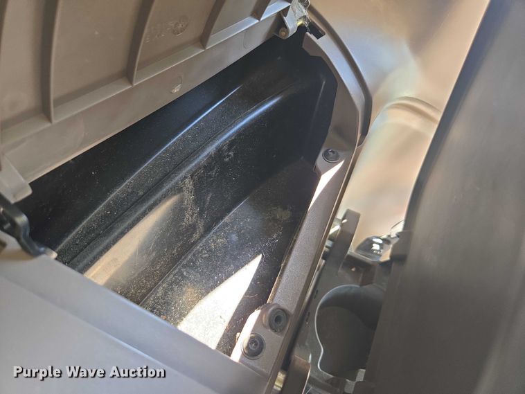 image for item DU7941 2019 John Deere S780 RWA combine