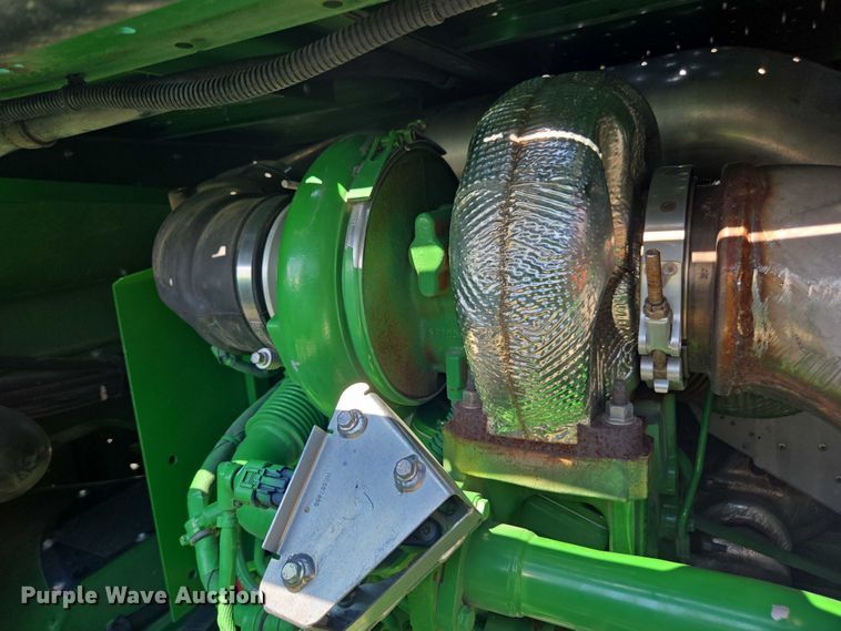 image for item DU7941 2019 John Deere S780 RWA combine