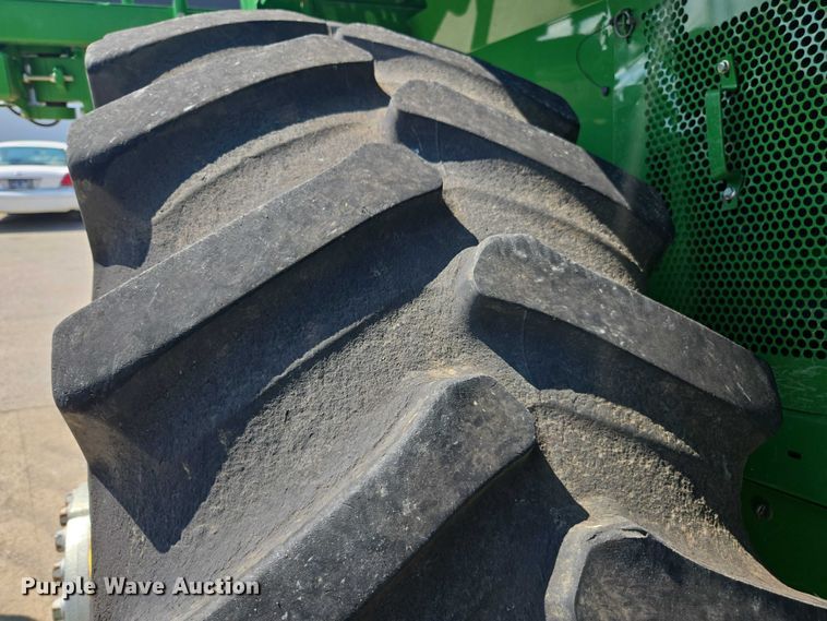 image for item DU7941 2019 John Deere S780 RWA combine