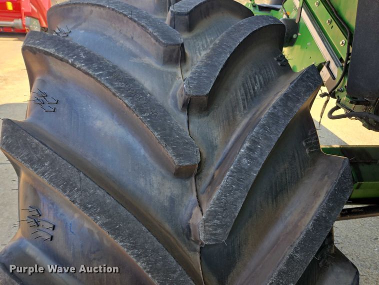 image for item DU7941 2019 John Deere S780 RWA combine