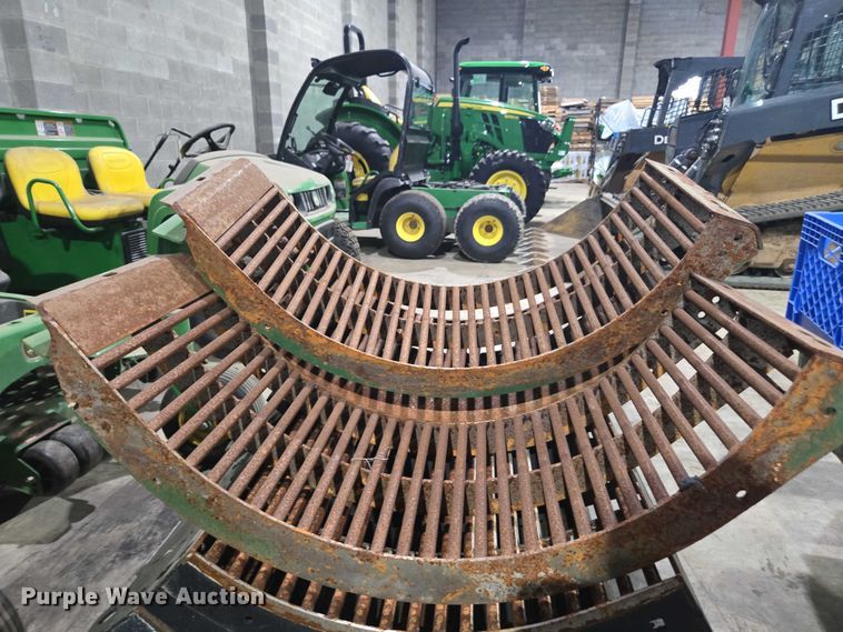 image for item DU7941 2019 John Deere S780 RWA combine