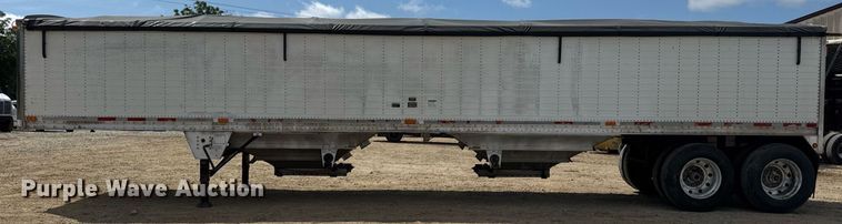 image for item DW3408 2005 Wilson DWH-500 grain trailer