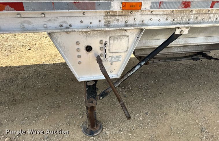 image for item DW3408 2005 Wilson DWH-500 grain trailer