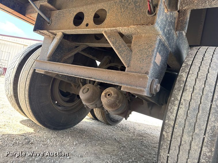 image for item DW3408 2005 Wilson DWH-500 grain trailer