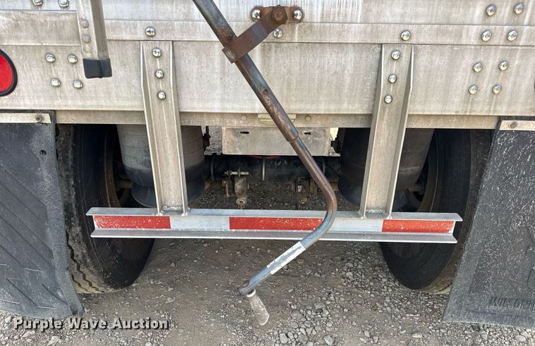 image for item DW3408 2005 Wilson DWH-500 grain trailer