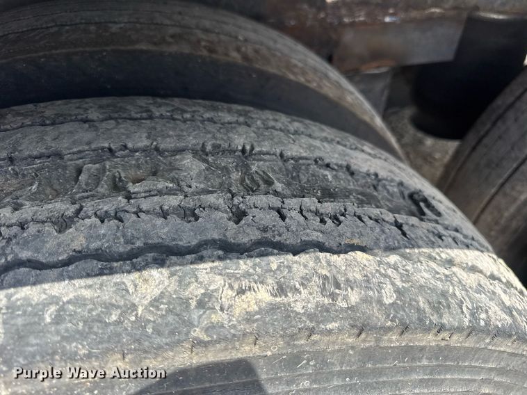 image for item DW3408 2005 Wilson DWH-500 grain trailer