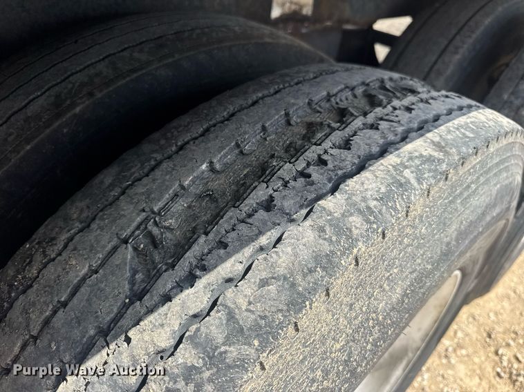 image for item DW3408 2005 Wilson DWH-500 grain trailer