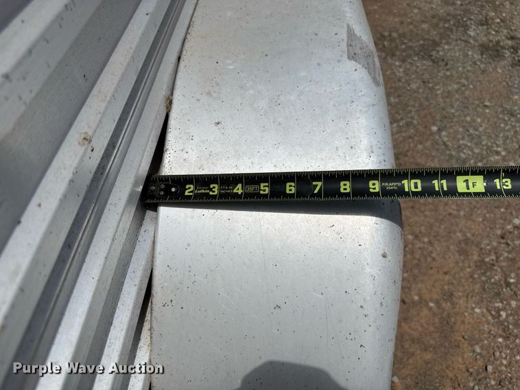 image for item DW5130 1996 Sundowner livestock trailer