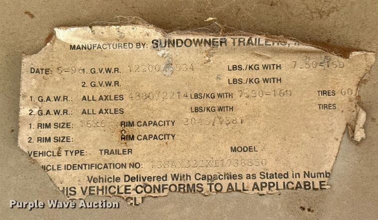 image for item DW5130 1996 Sundowner livestock trailer