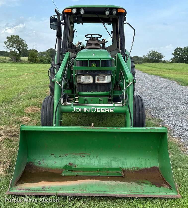 image for item DW5148 2005 John Deere 6420 tractor