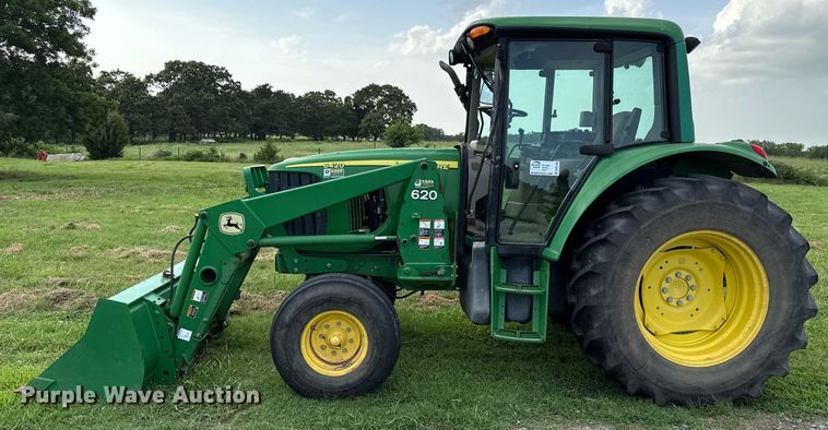 image for item DW5148 2005 John Deere 6420 tractor
