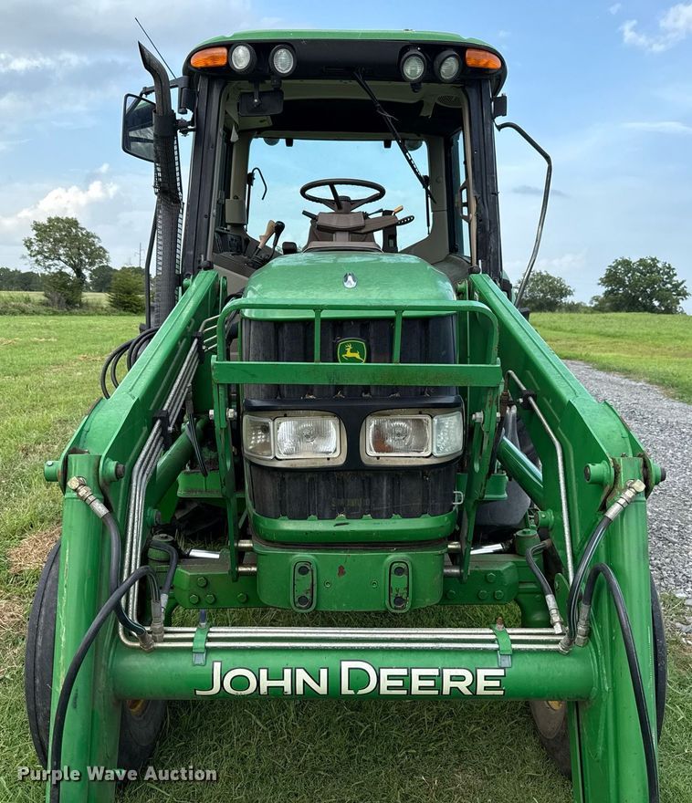 image for item DW5148 2005 John Deere 6420 tractor