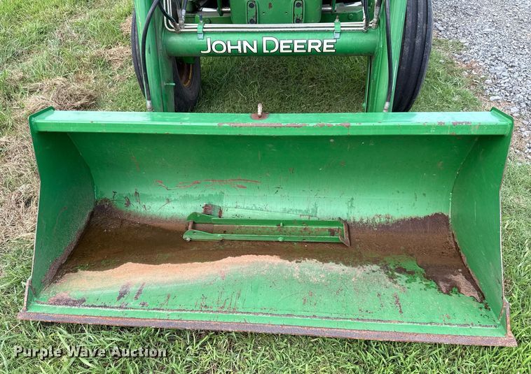 image for item DW5148 2005 John Deere 6420 tractor