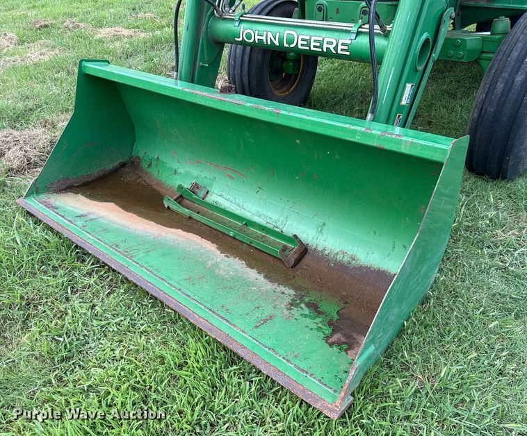 image for item DW5148 2005 John Deere 6420 tractor